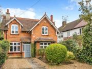 3 Bedroom Detached House For Sale In London