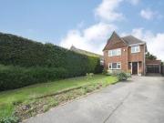 3 Bedroom Detached House For Sale In Luton, Bedfordshire