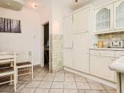 3 bedroom detached house for sale in Lyndhurst Road,...