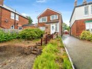 3 bedroom detached house for sale in Manor Farm Road,...