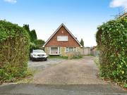 3 bedroom detached house for sale in Moor Road,...