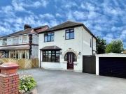 3 bedroom detached house for sale in Mossley Road...