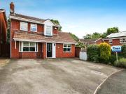 3 bedroom detached house for sale in Norman Close,...