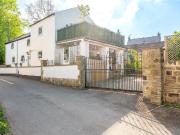 3 bedroom detached house for sale in Old Brandon Lane,...