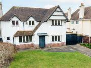 3 bedroom detached house for sale in Ombersley Road,...
