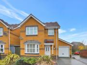 3 Bedroom Detached House For Sale In Peatmoor, West Swindon