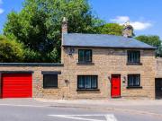 3 bedroom detached house for sale in Penistone Road,...