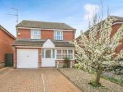 3 Bedroom Detached House For Sale In Pinewood