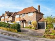 3 Bedroom Detached House For Sale In Reigate