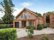 3 Bedroom Detached House For Sale In Romsey, Hampshire