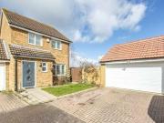 3 bedroom detached house for sale in Sanctus Court Hoo...