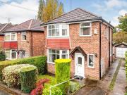 3 bedroom detached house for sale in Sapling Road...