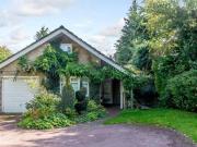 3 bedroom detached house for sale in Solesbridge Lane...