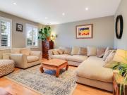 3 bedroom detached house for sale in Springfield Road,...