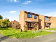 3 bedroom detached house for sale in Swayne Close,...