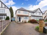 3 Bedroom Detached House For Sale In Taplow