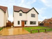 3 Bedroom Detached House For Sale In The Orchard