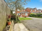 3 Bedroom Detached House For Sale In Wakefield, West...