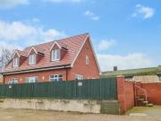 3 bedroom detached house for sale in Warner Close...