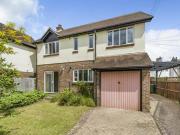 3 Bedroom Detached House For Sale In Waterloo Road,...