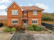 3 Bedroom Detached House For Sale In Weybourne, Farnham