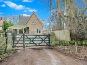 3 bedroom detached house for sale in Whitehall Road, New...
