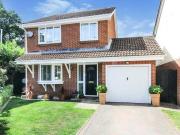 3 bedroom detached house for sale in Wren Gardens...