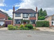 3 bedroom detached house for sale in York Gardens,...
