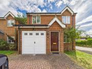 3 bedroom detached house to rent