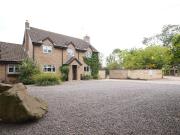 3 bedroom detached house to rent