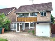 3 bedroom detached house to rent