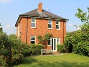 3 bedroom detached house to rent