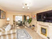 3 bedroom detached house to rent