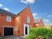 3 bedroom detached house to rent