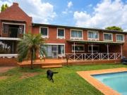 3 bedroom duet on the market in gars.