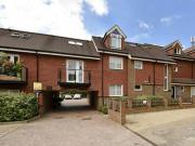 3 Bedroom Duplex For Rent In Amersham, Buckinghamshire