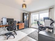 3 bedroom duplex for rent in High Street, London Colney,...