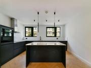 3 Bedroom Duplex For Rent In London