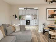 3 Bedroom Duplex For Sale In Newton Mearns, Glasgow