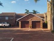 3 Bedroom Duplex in Doornpoort and surrounds