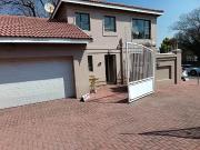 3 Bedroom Duplex in Edenvale 3 Bedroom Duplex in Edenvale