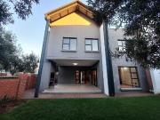 3 Bedroom Duplex in Louwlardia