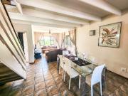 3 Bedroom Duplex in Ravenswood