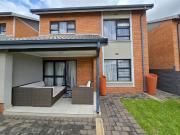 3 Bedroom Duplex in Roodeplaat