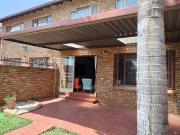 3 Bedroom Duplex in Silverton