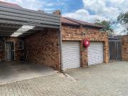 3 Bedroom duplex townhouse sectional rented in New...