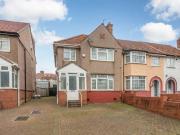 3 Bedroom End Of Terrace House