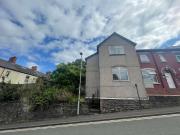 3 Bedroom End Of Terrace House