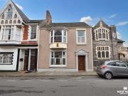 3 Bedroom End Of Terrace House