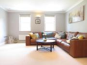 4 Bedroom End Of Terrace House